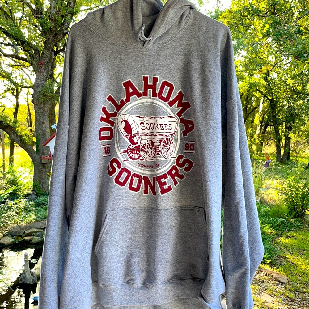 Oklahoma University sweatshirt
